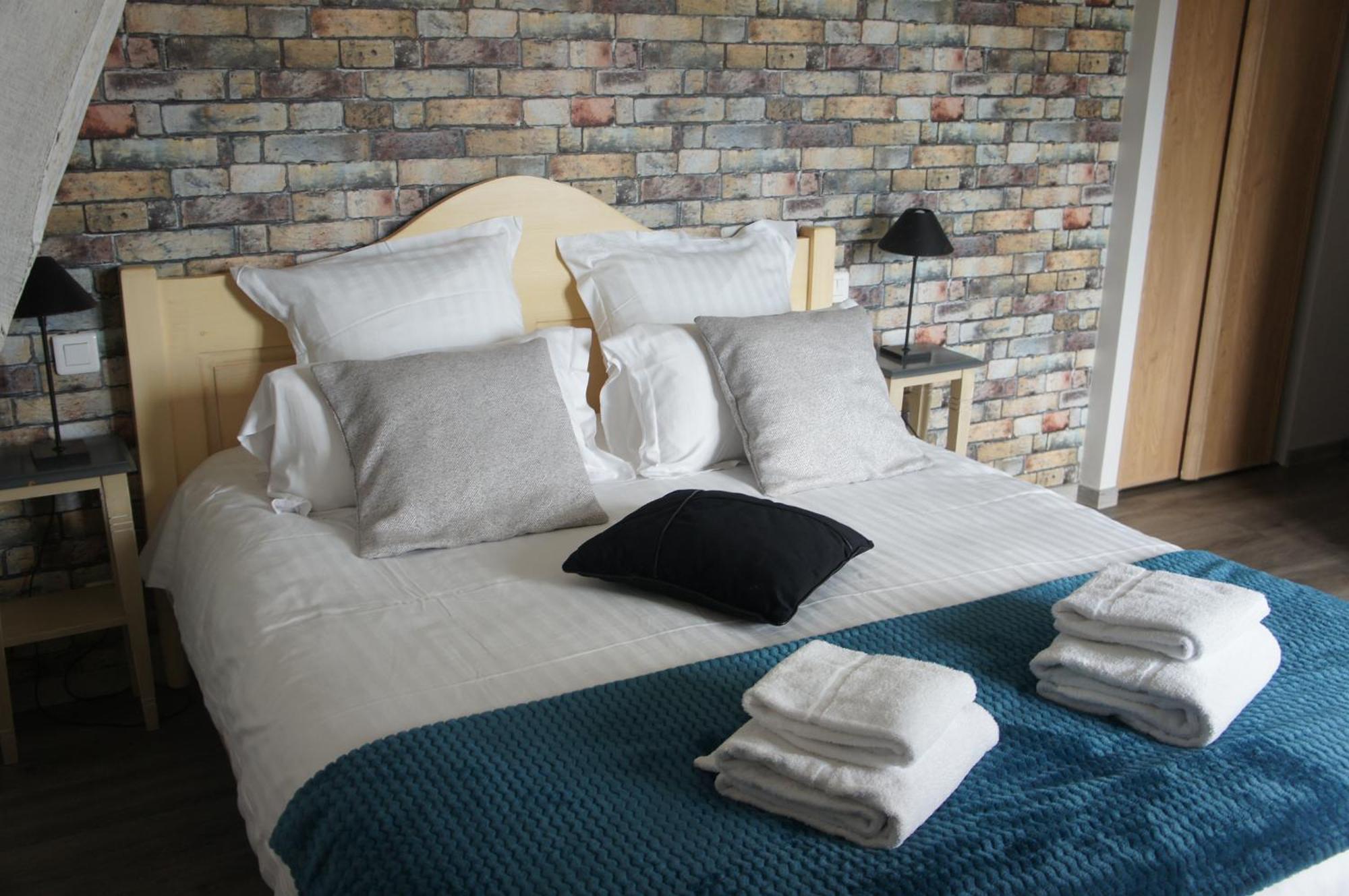 Cressensac-Sarrazac Logis Hotel Auberge De Cartassac מראה חיצוני תמונה