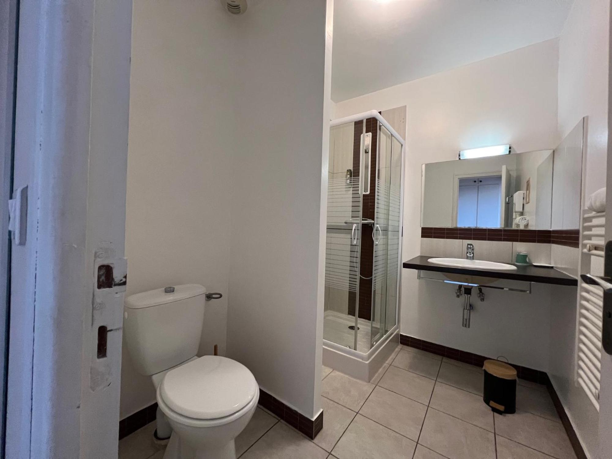 Cressensac-Sarrazac Logis Hotel Auberge De Cartassac מראה חיצוני תמונה