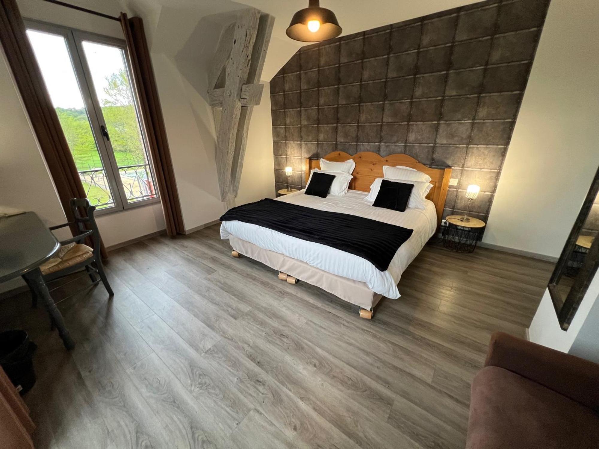 Cressensac-Sarrazac Logis Hotel Auberge De Cartassac מראה חיצוני תמונה