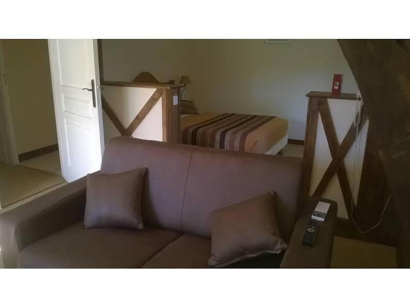 Cressensac-Sarrazac Logis Hotel Auberge De Cartassac מראה חיצוני תמונה